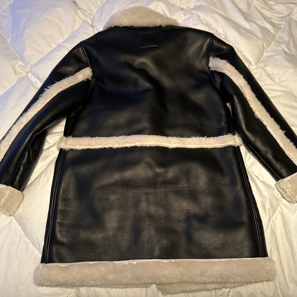 NWOT Abercrombie & Fitch Mid-length Vegan Leather & Shearling coat Women’s M - Picture 5 of 5
